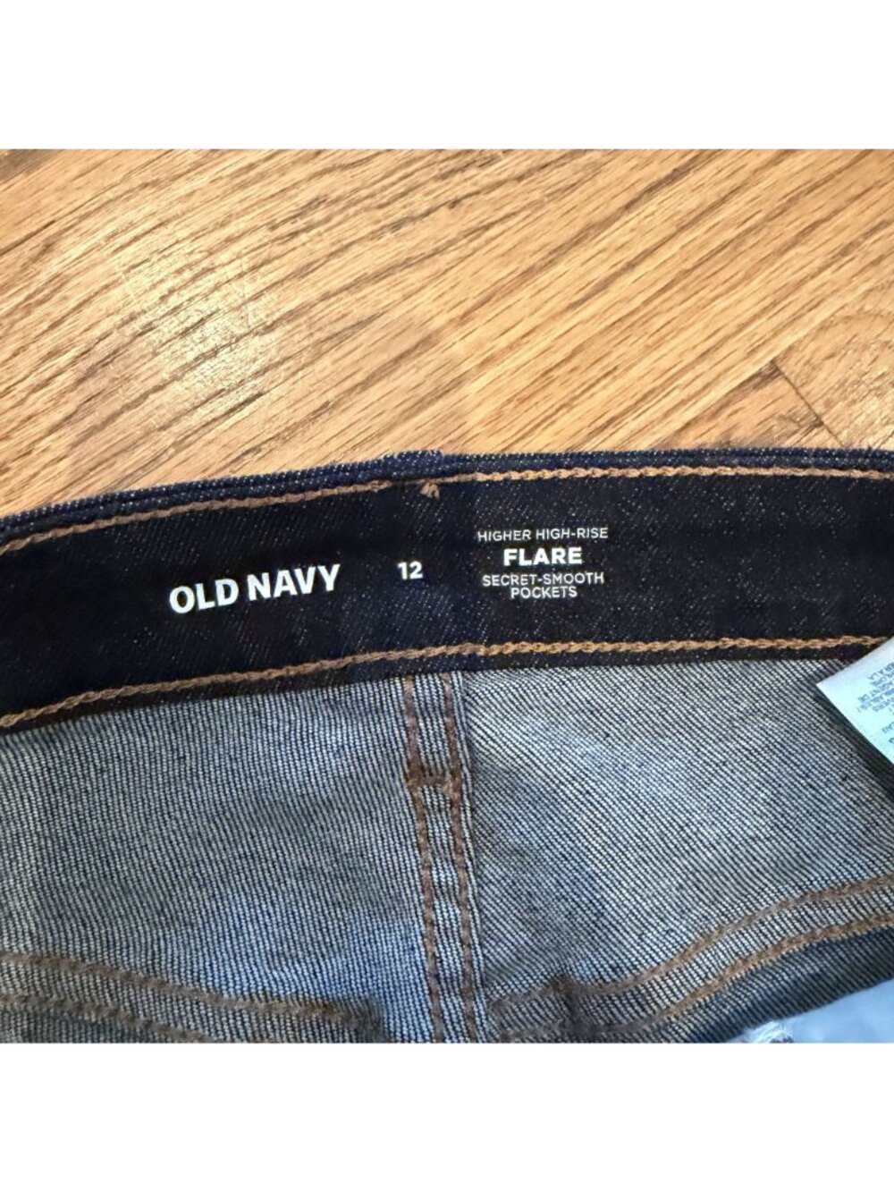 Old Navy Higher High Rise Flare Size 12 Jeans - Picture 7 of 10